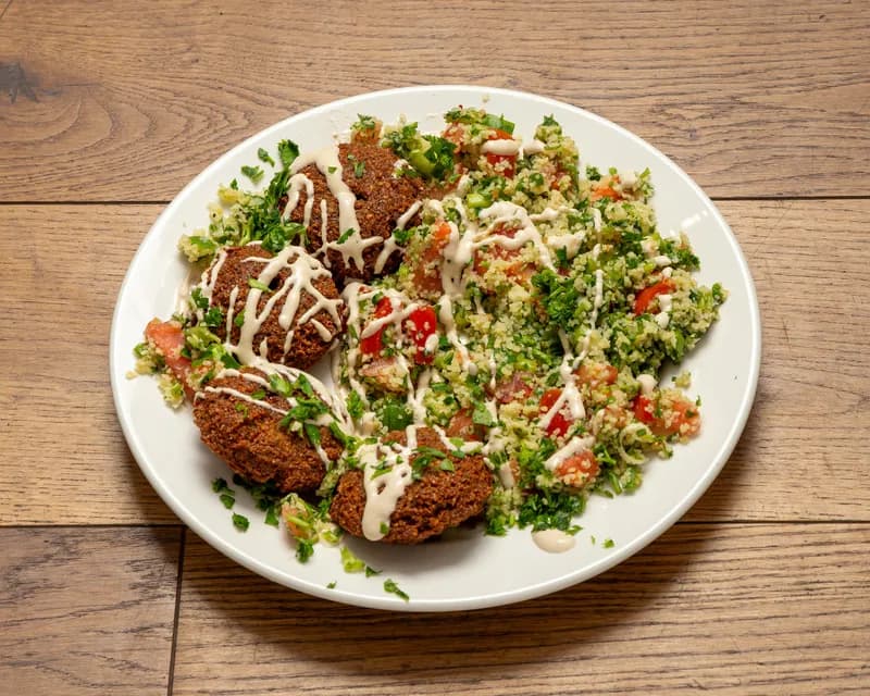 Falafel & Tabouleh – knusprige Falafel mit frischem Tabouleh-Salat